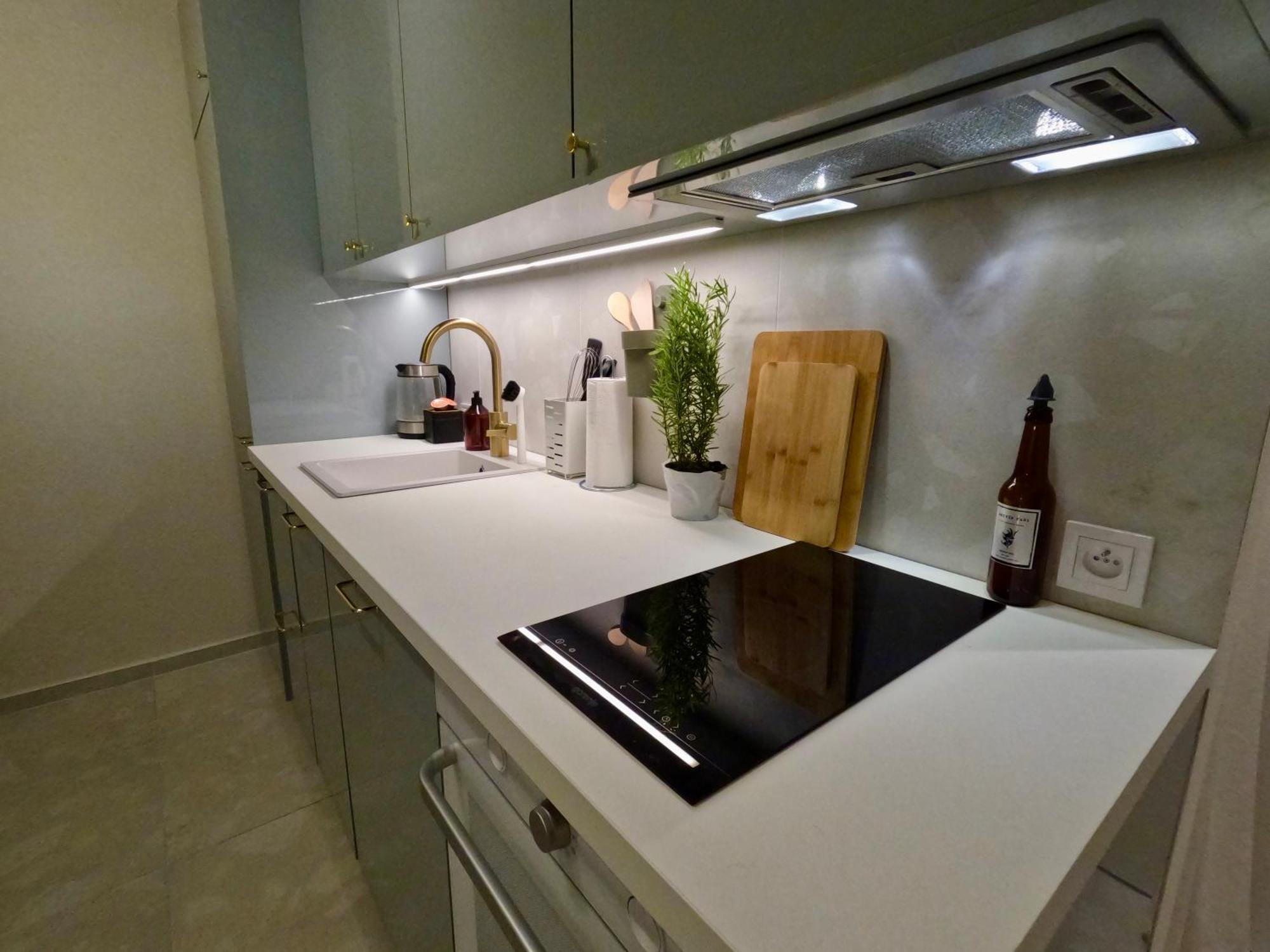 Urban Retreat I Modern Boho Apartments In Lovely Letna District - 10 Minutes From Old Town Praga Exterior foto