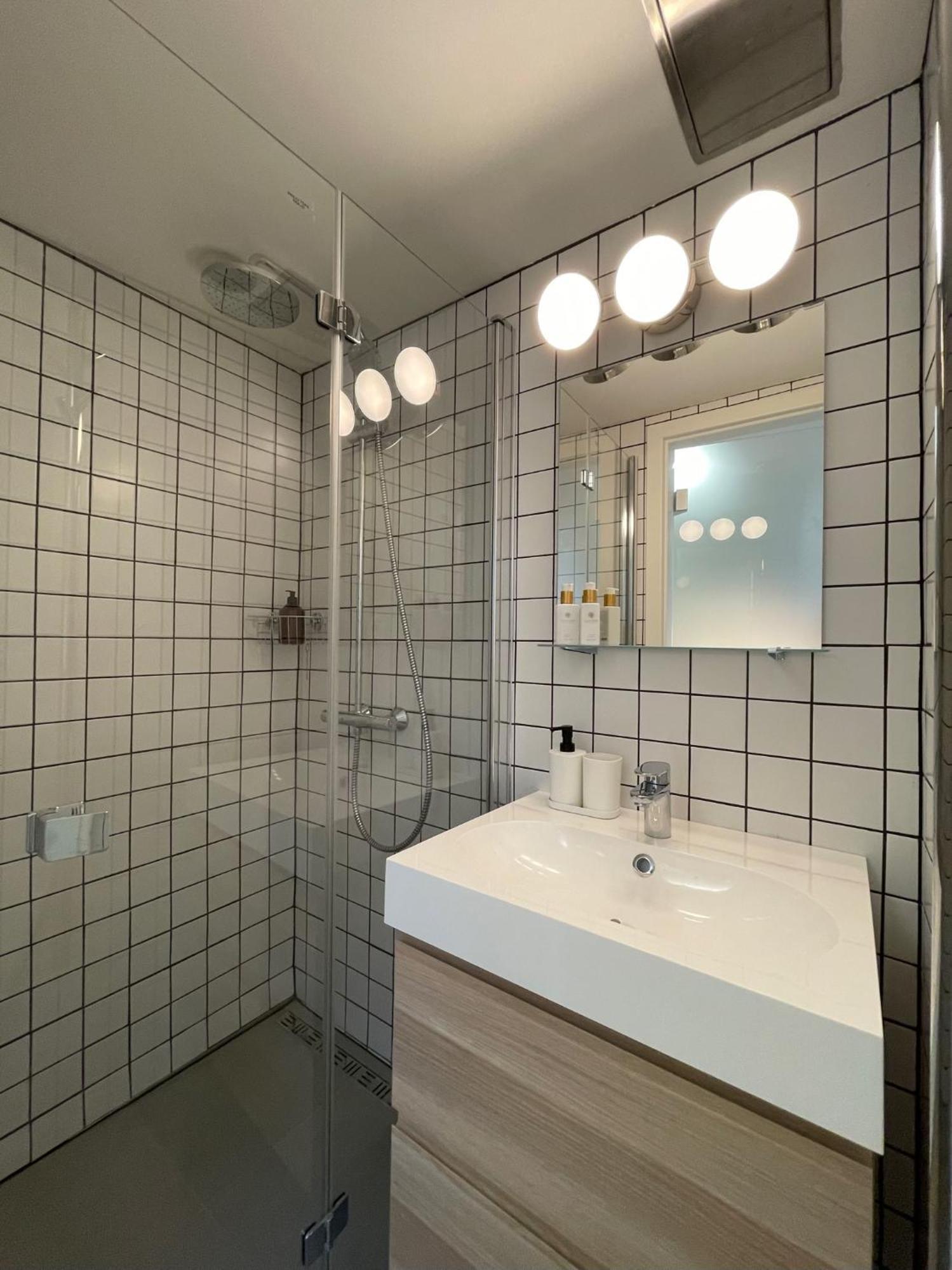Urban Retreat I Modern Boho Apartments In Lovely Letna District - 10 Minutes From Old Town Praga Exterior foto